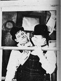 Laurel et Hardy menuisiers