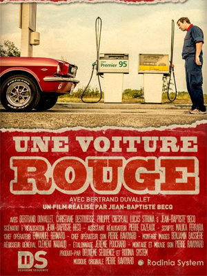 Une voiture rouge