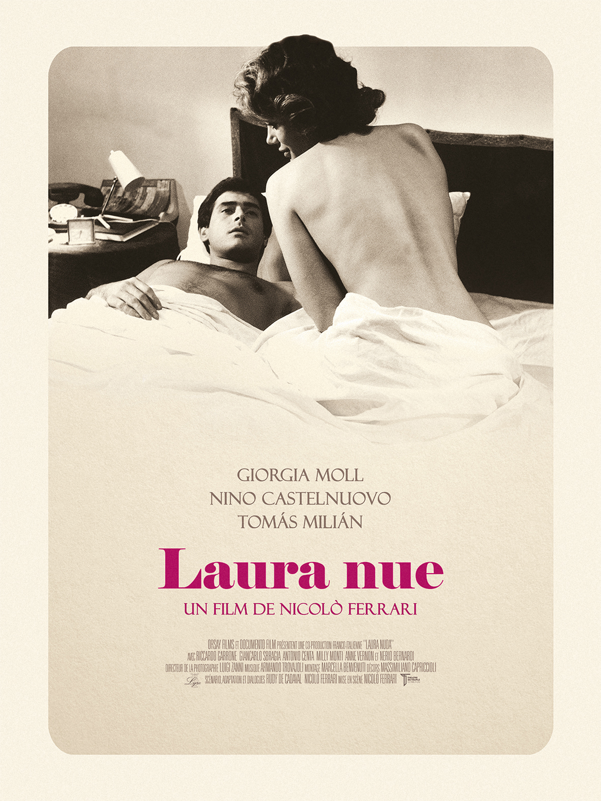 Laura nue